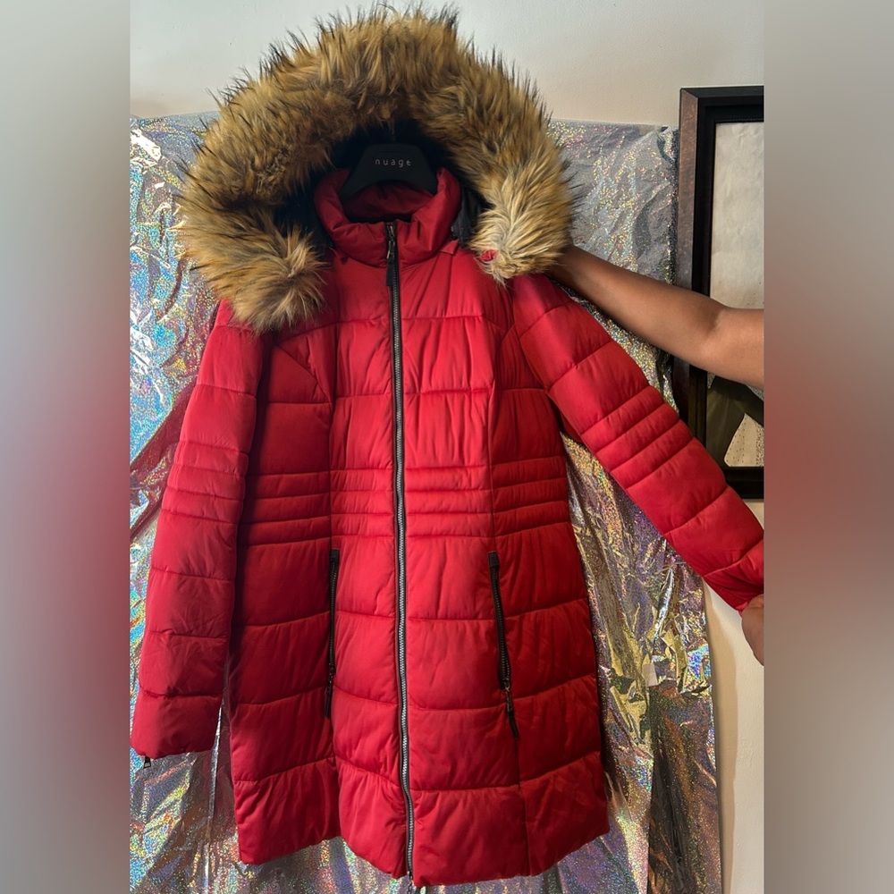 Nuage, large, red